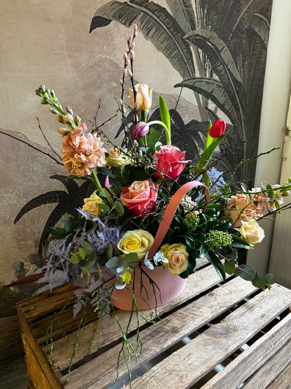 Pastel Basket