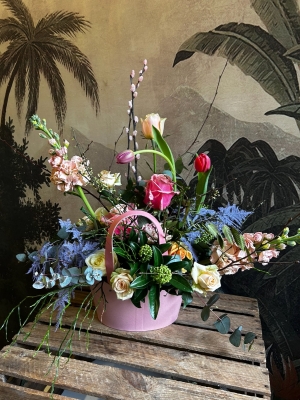 Pastel Basket
